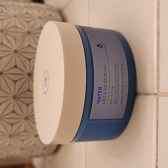 Bath and Body Works Ultra Hydration Body Butter - Picture 3 of 4